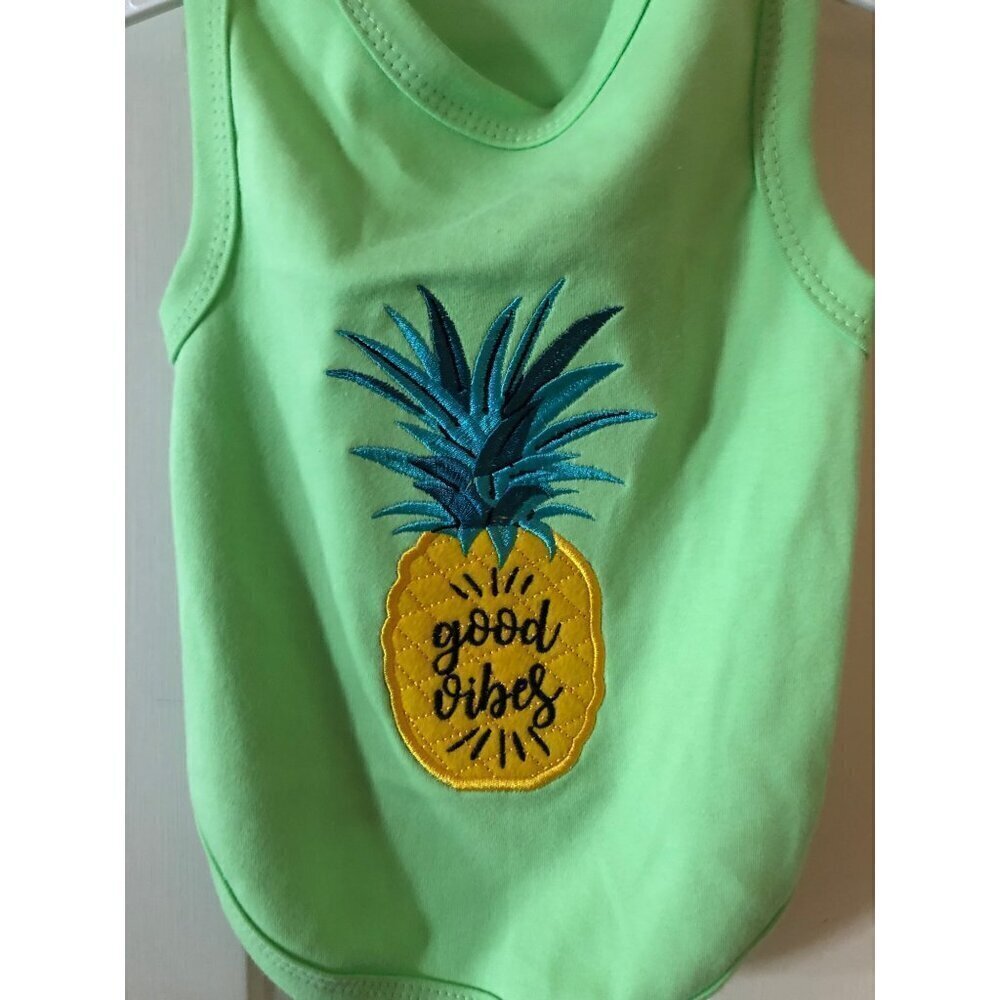 Dog Apparel Sleeveless Tee Green Pineapple Good Vibes Size L